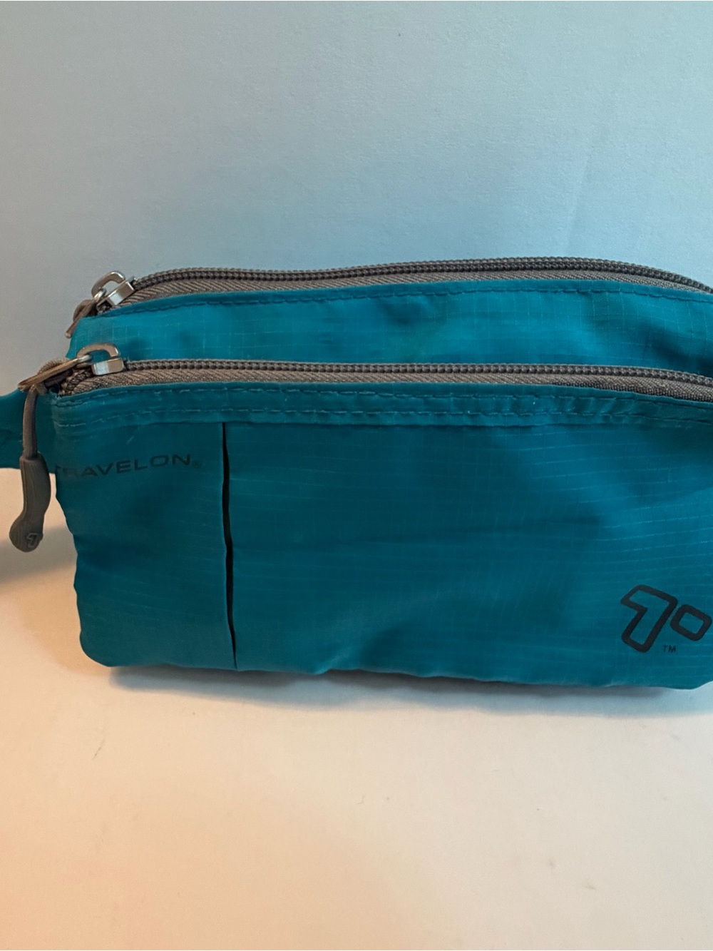 Travelon Teal Dual-Zip Men's Toiletry Pouch